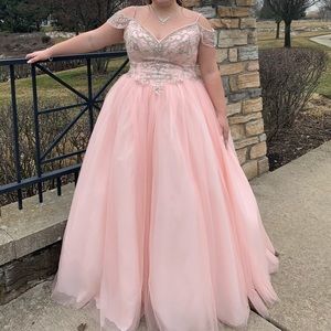 Beautiful Ball Gown Prom Dress! Baby Pink! Size 16!